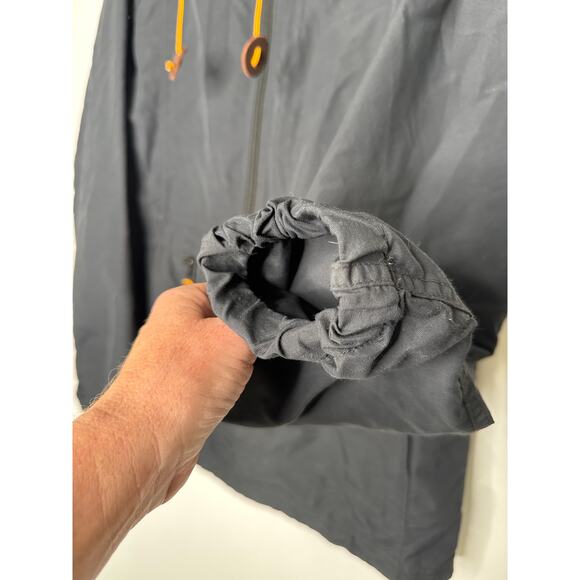 L.L.Bean Men’s Black Nylon Anorak Windbreaker Pullover hooded Jacket Small - Picture 9 of 13